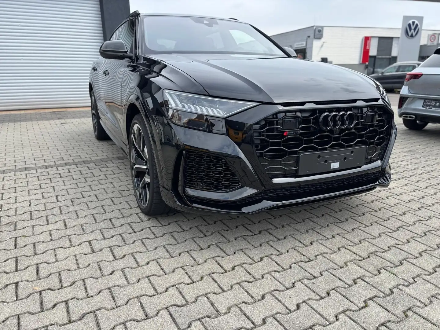 Audi RS Q8 RS Q8 4.0 TFSI quattro*VOLL*CARBON*SandHZ*H Schwarz - 1