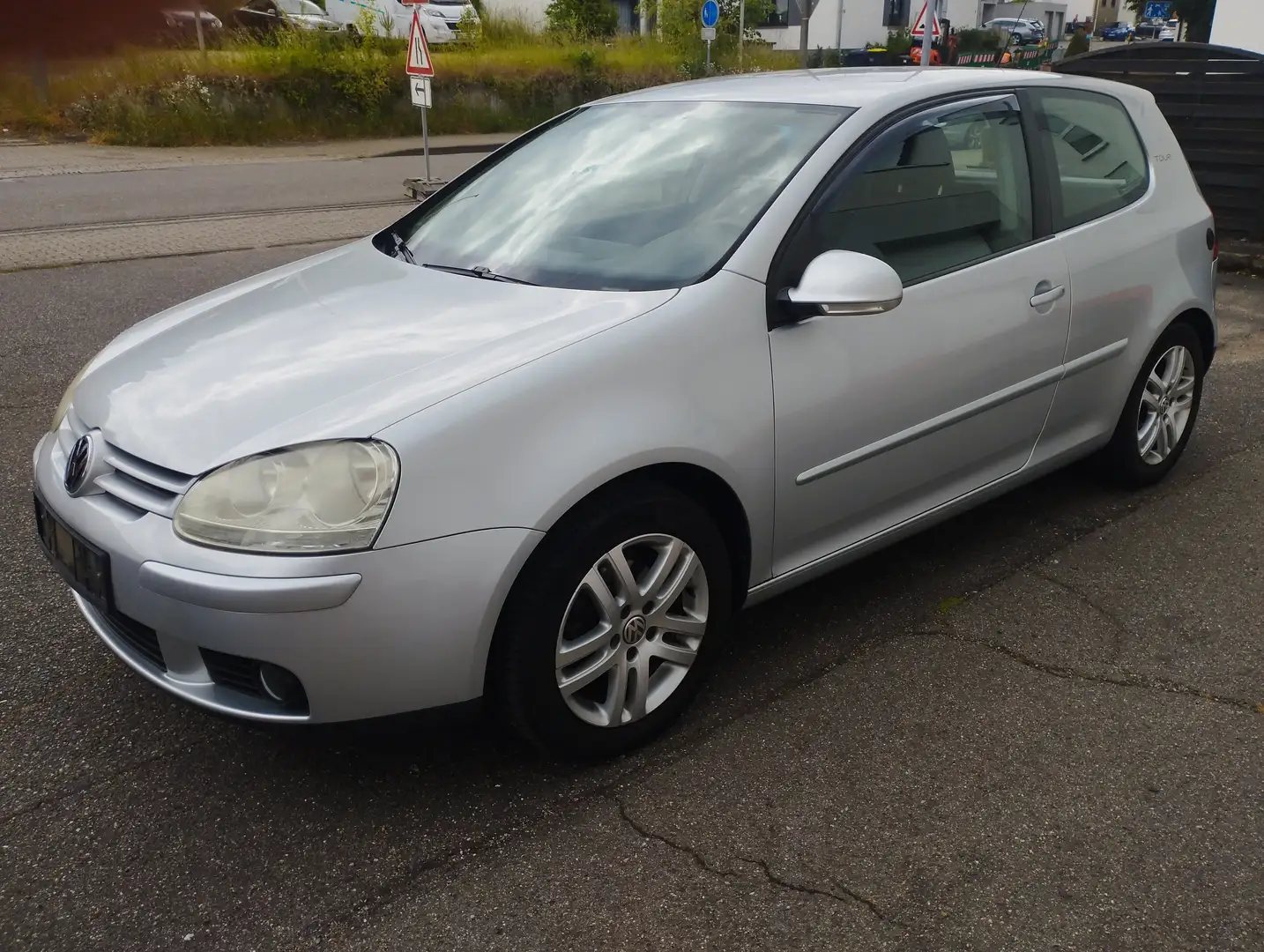 Volkswagen Golf LPG-GAS+STANDHZG. - 2.HAND/GARAGE - fast wie neu Silber - 2