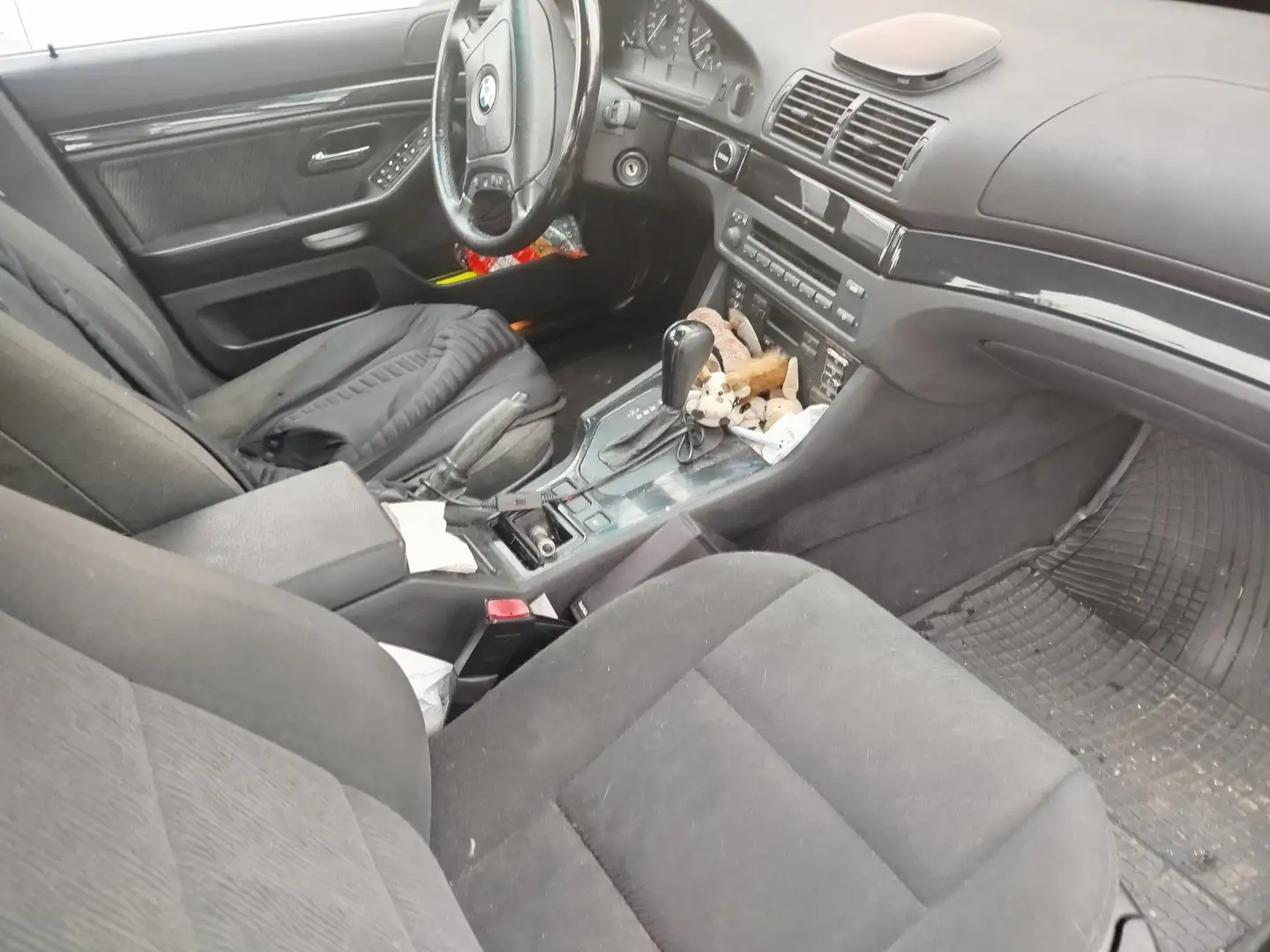 BMW 523 523i - 2
