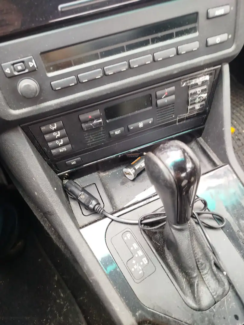 BMW 523 523i - 1