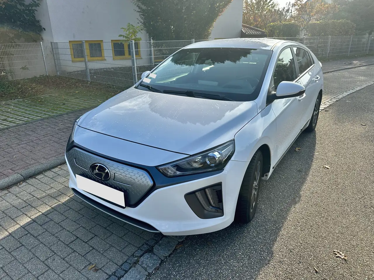 Hyundai IONIQ