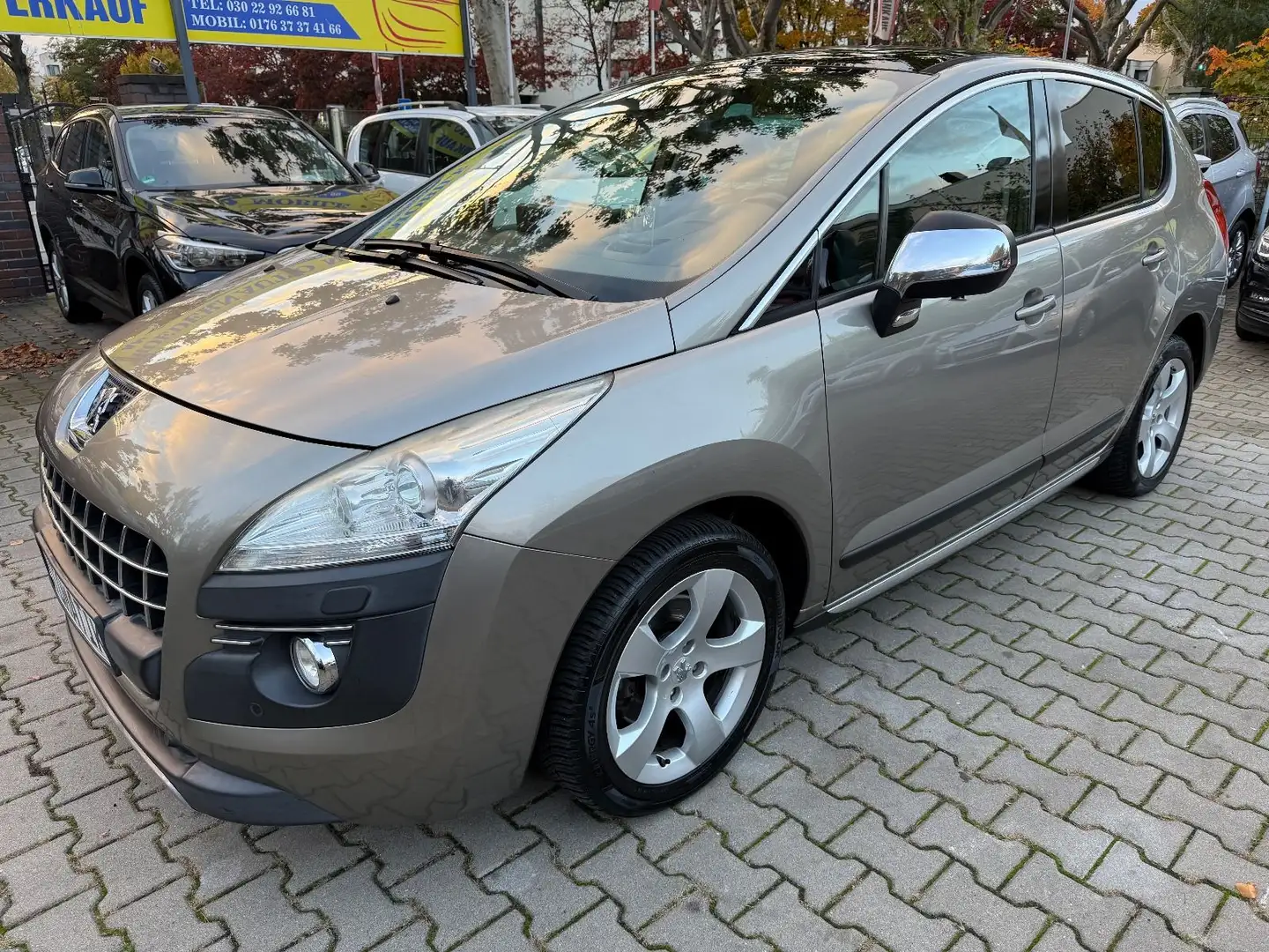 Peugeot 3008 Allure *AUTOMATIK* *PANO* Gris - 1