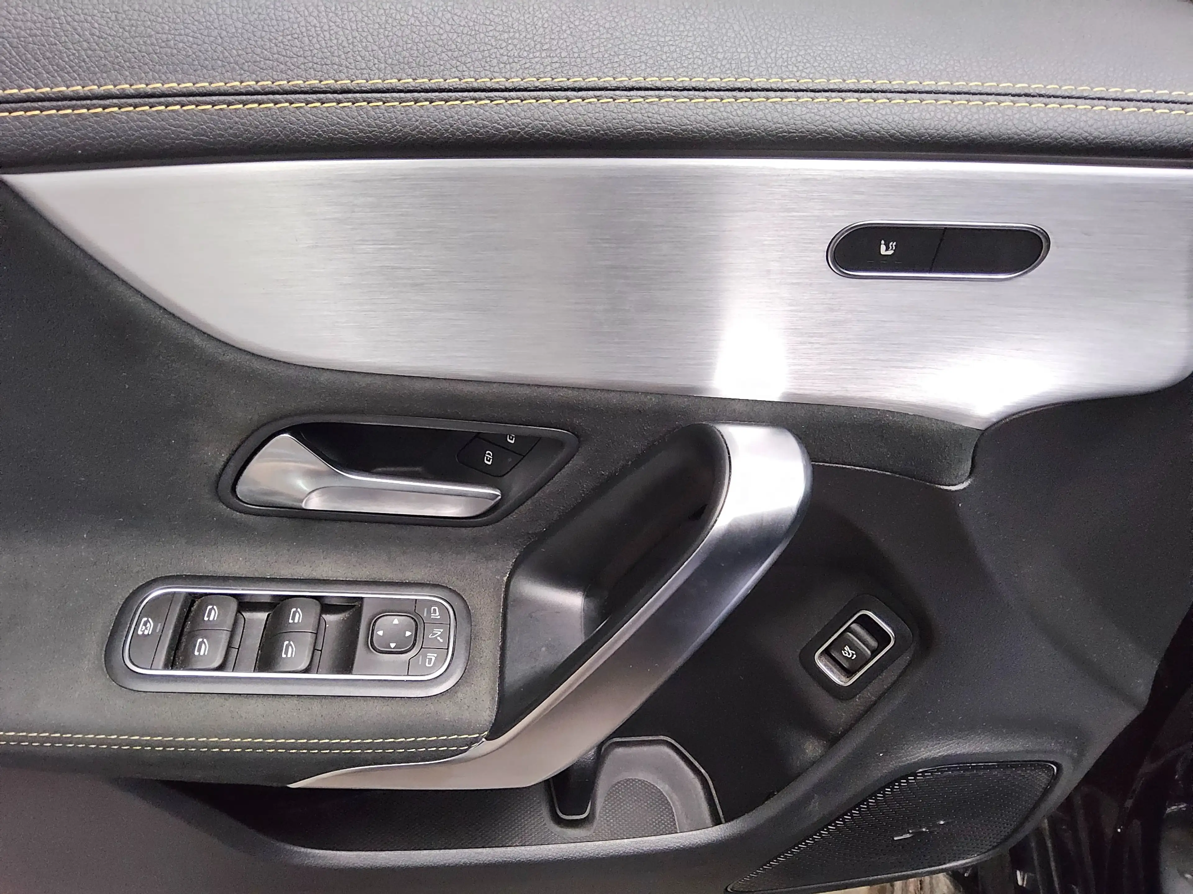 Mercedes-Benz CLA 45 AMG S 4M Performance+ Night Navi LED Pano — photo 10