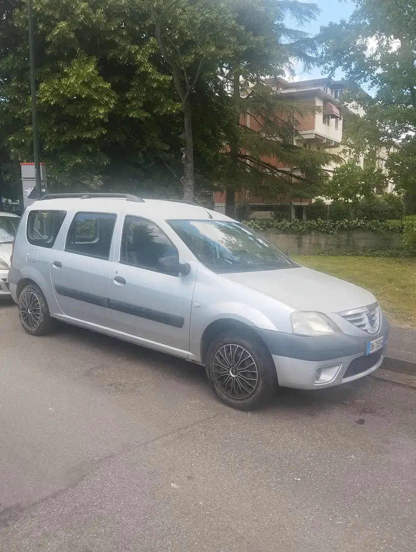 Dacia Logan 15 DCI Laureate 5p.MCV - 1