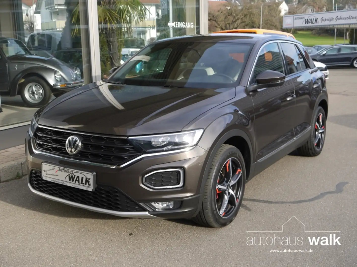 Volkswagen T-Roc 2.0 TSI DSG 4Motion sport Navi LED ACC Brun - 2