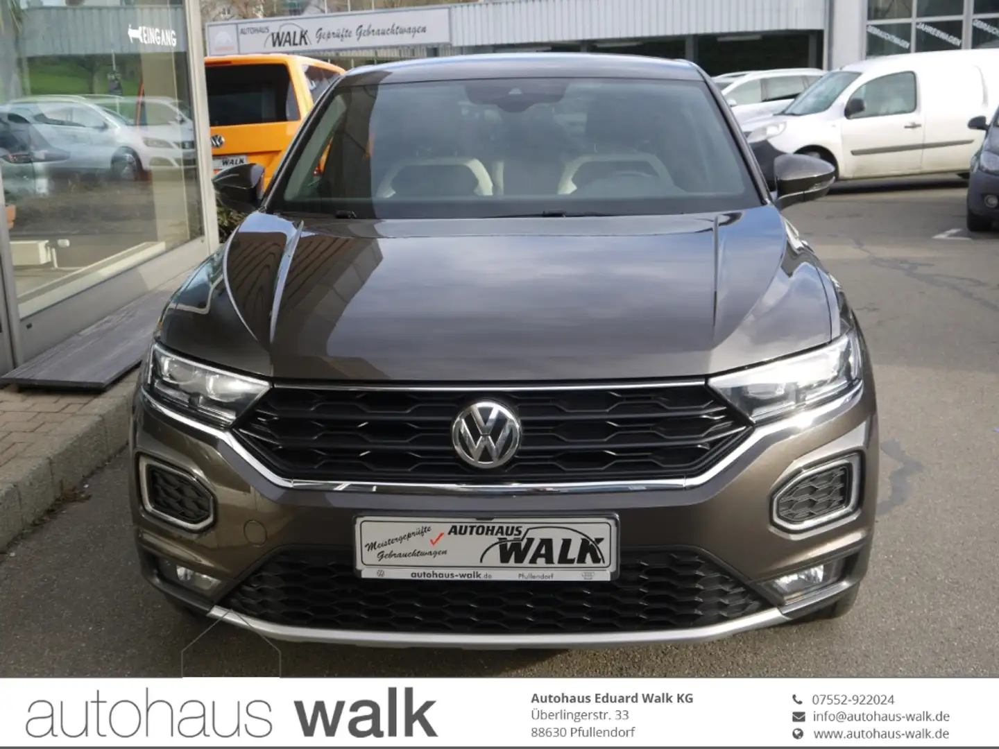 Volkswagen T-Roc 2.0 TSI DSG 4Motion sport Navi LED ACC Brun - 1