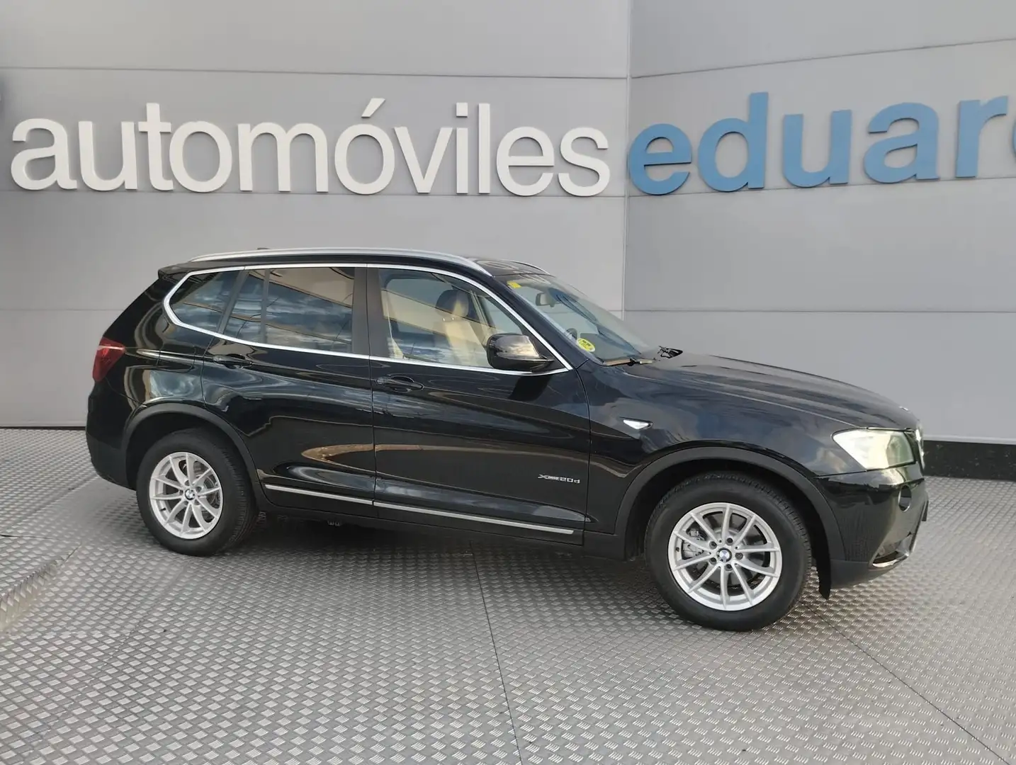 BMW X3 xDrive 20d Schwarz - 1