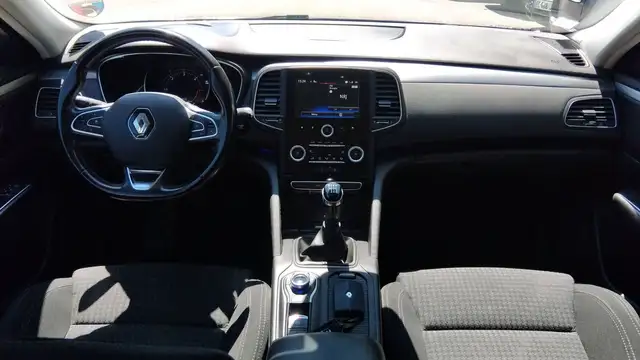 Renault Talisman view 11