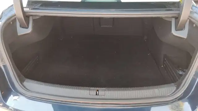Renault Talisman view 14