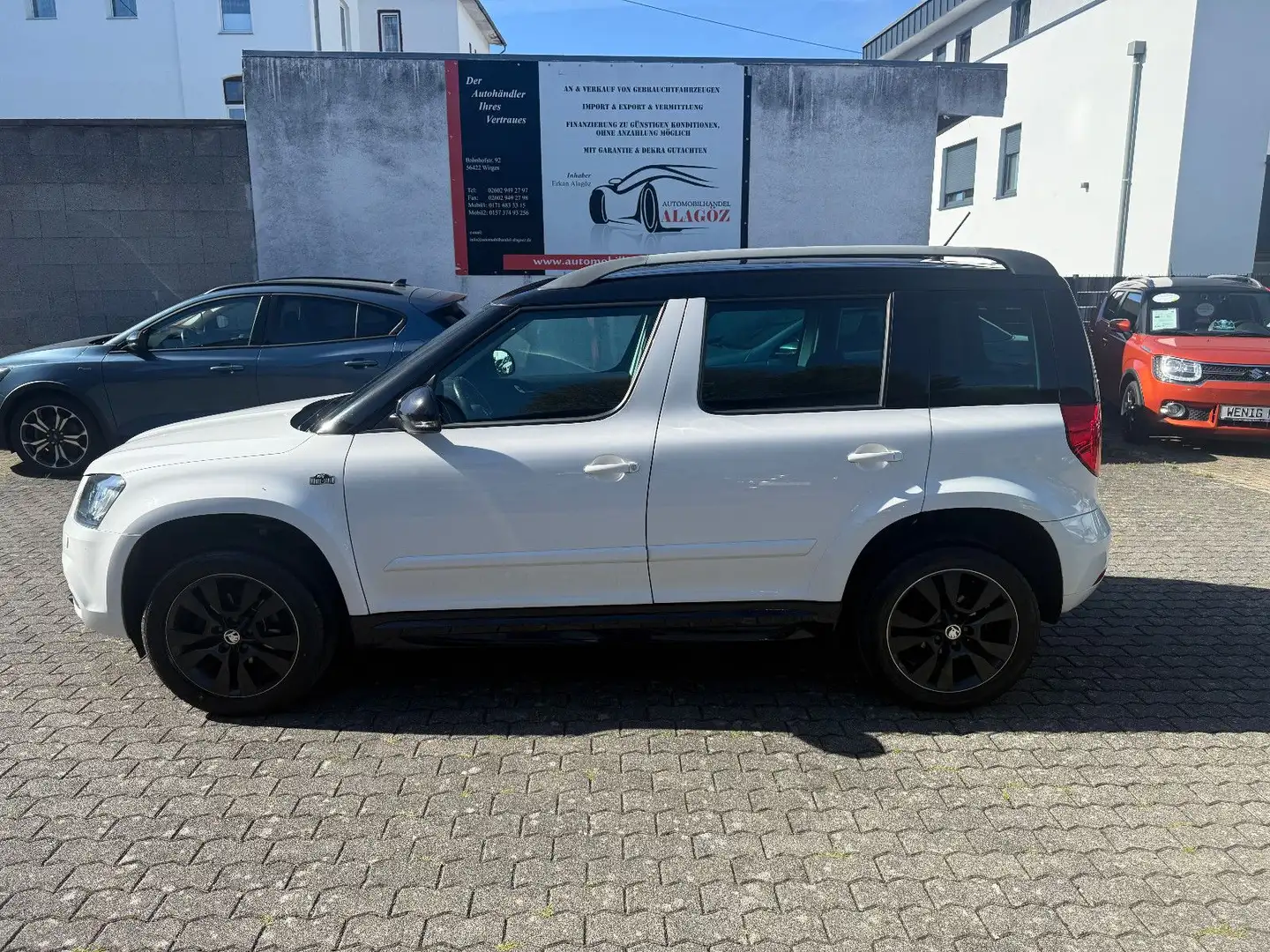 Skoda Yeti YETI 2.0 TDI MONTE CARLO XENON PDC SHZ AHK 1HD Weiß - 2