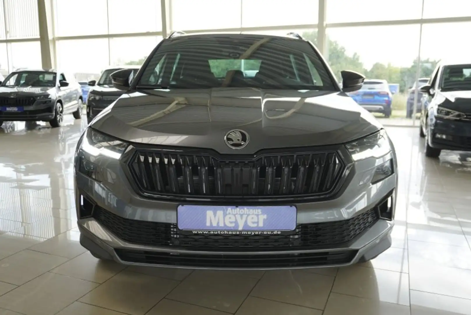 Skoda Karoq Sportline 1,5TSI DSG aAHK/Matrix/Kessy/Sitzhz. Grey - 2