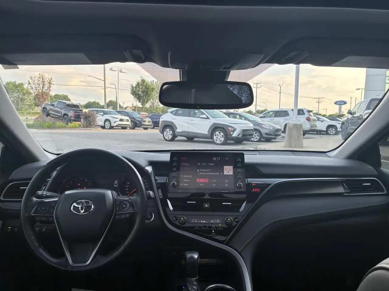 Toyota Camry снимка Toyota Camry