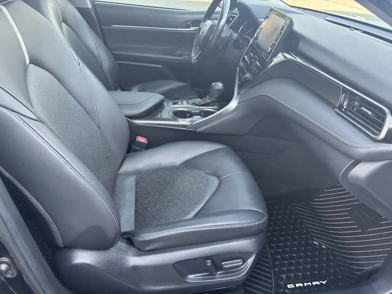 Toyota Camry снимка Toyota Camry