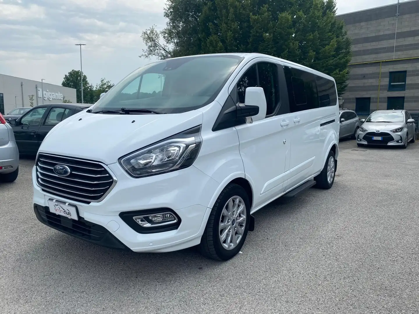 Ford Tourneo Custom 320 2.0 EcoBlue 130CV aut. PL Titanium Bianco - 1