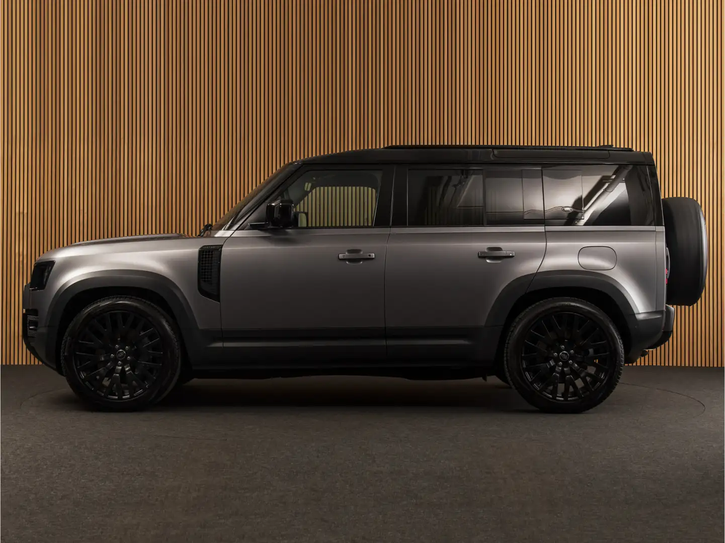 Land Rover Defender 110 2.0 P400e 110 HSE 22"KAHN-MATTE FOLIE Grijs - 2