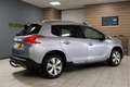 Peugeot 2008 1.2 VTi Allure Pack PANODAK|Trekhaak|Navi|All-Seas Grijs - thumbnail 8
