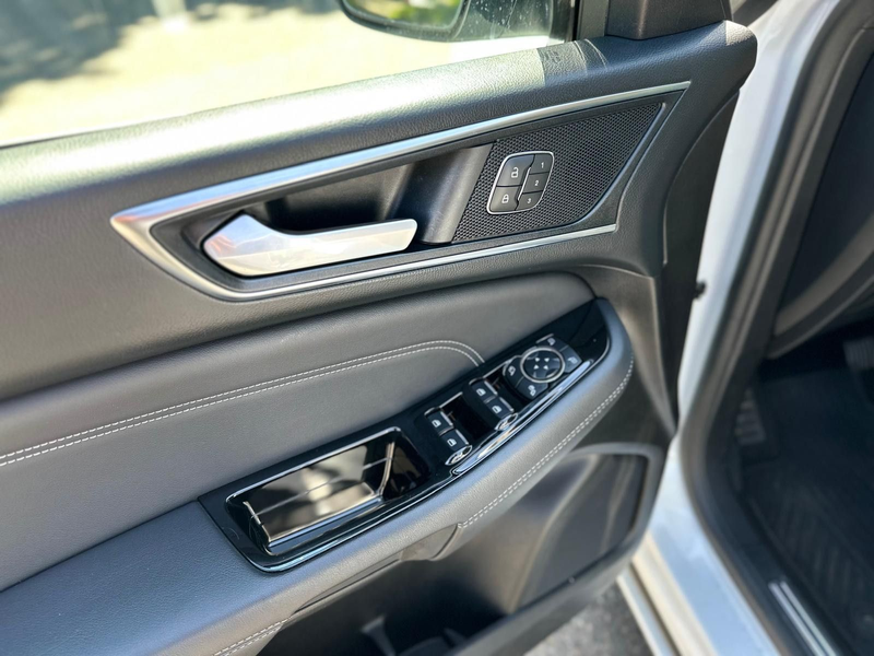 Ford S-Max S-MAX Titanium 2.0*AUTOM*LEDER*ACC*KEYLES*NAVI* — photo 10