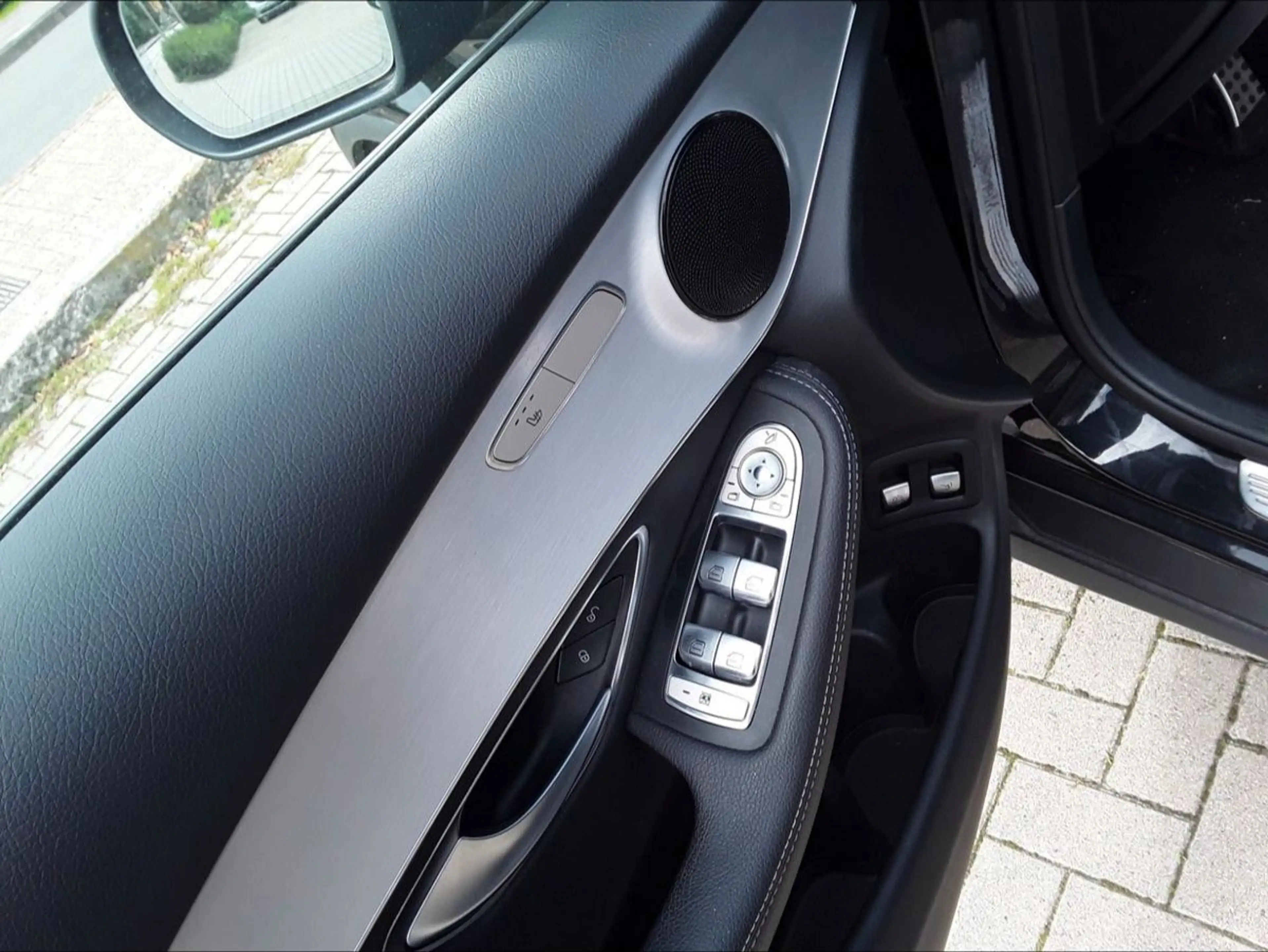 Mercedes-Benz GLC 220 d 4Matic Navi, AHK, Alu 19" Panoramadach — photo 7