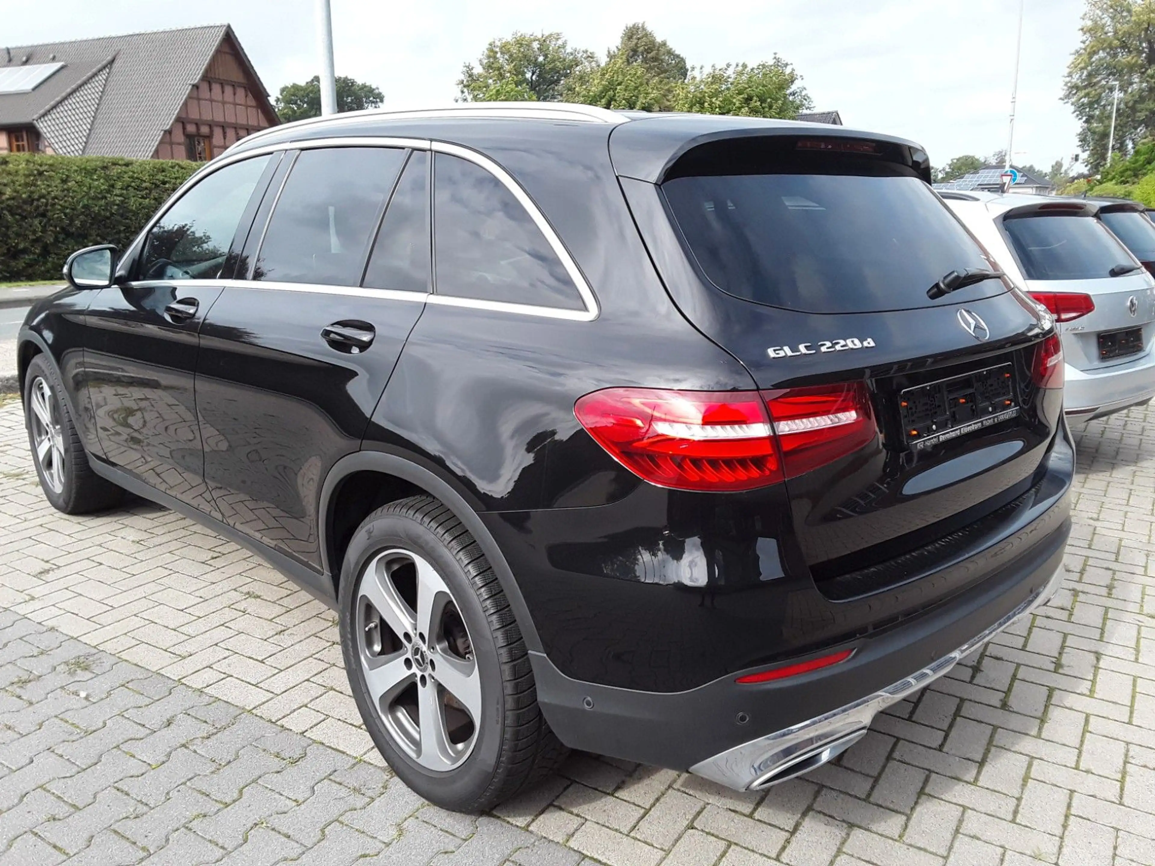 Mercedes-Benz GLC 220 d 4Matic Navi, AHK, Alu 19" Panoramadach — photo 3