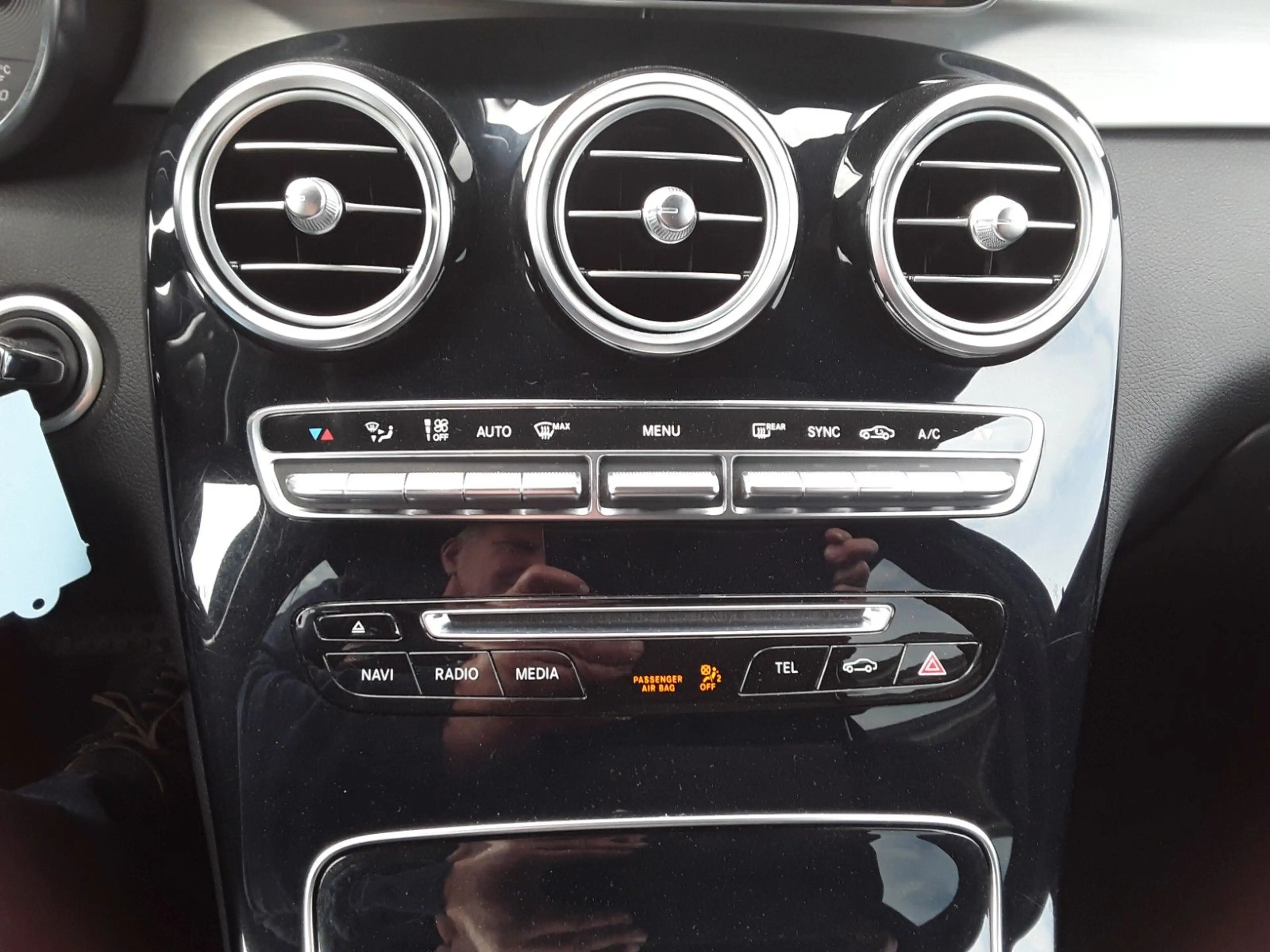 Mercedes-Benz GLC 220 d 4Matic Navi, AHK, Alu 19" Panoramadach — photo 10