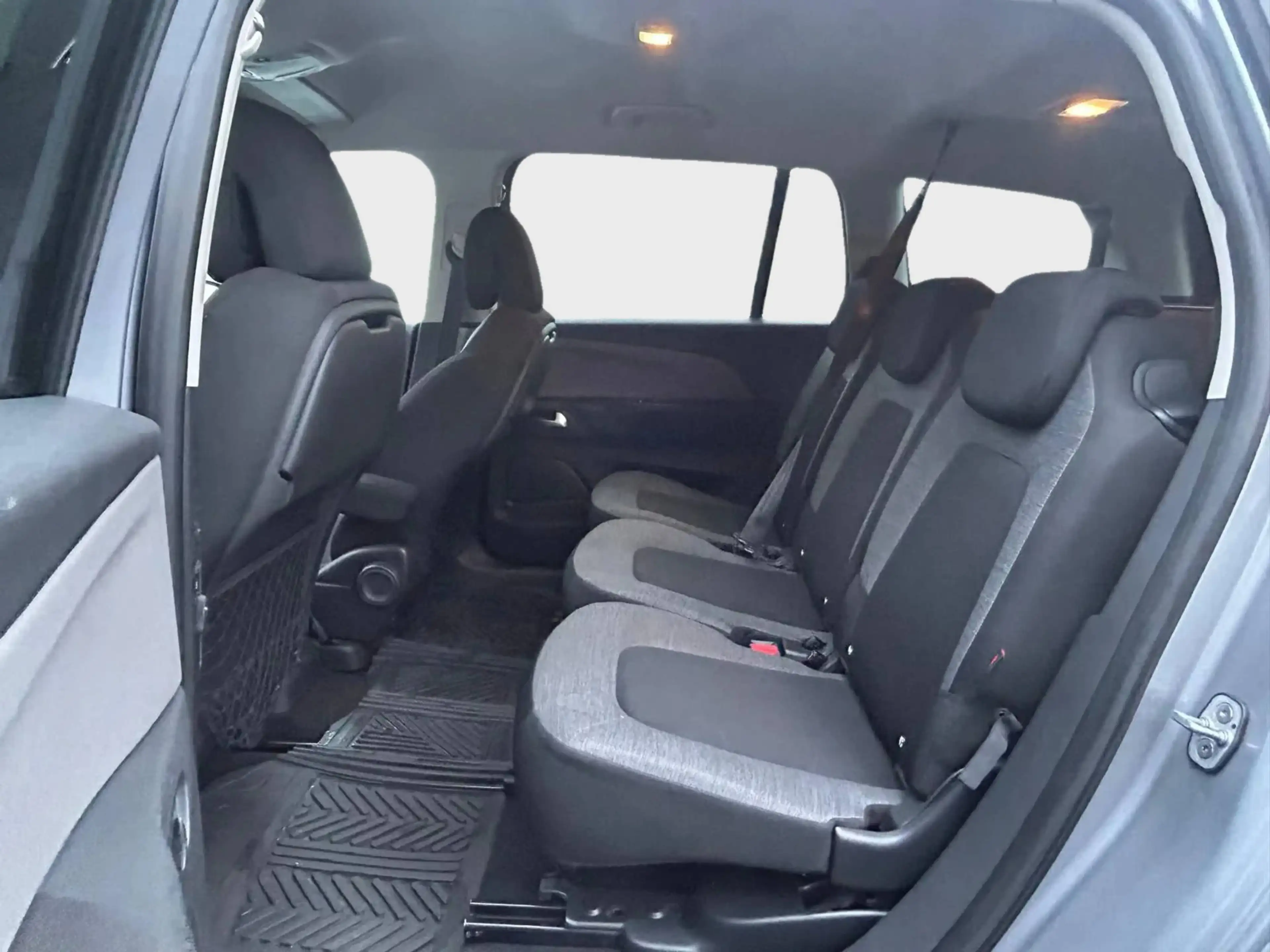 Citroen Grand C4 SpaceTourer C4 Spacetourer 1.6 HDI 7pl Boite automatique — photo 12