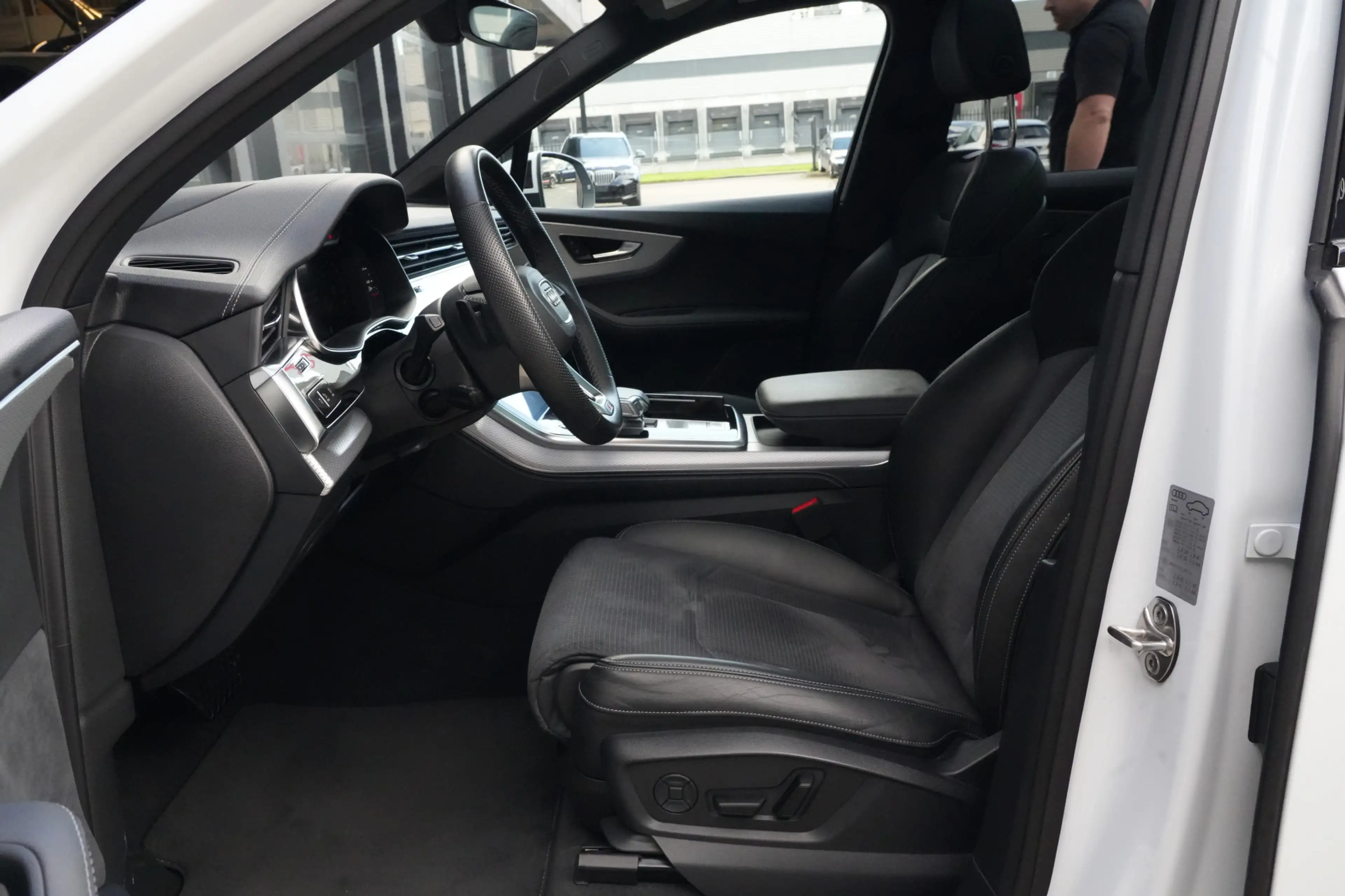 Audi Q7 55 TFSI e Quattro Pro Line S | 394pk | Pano | Trek — photo 10