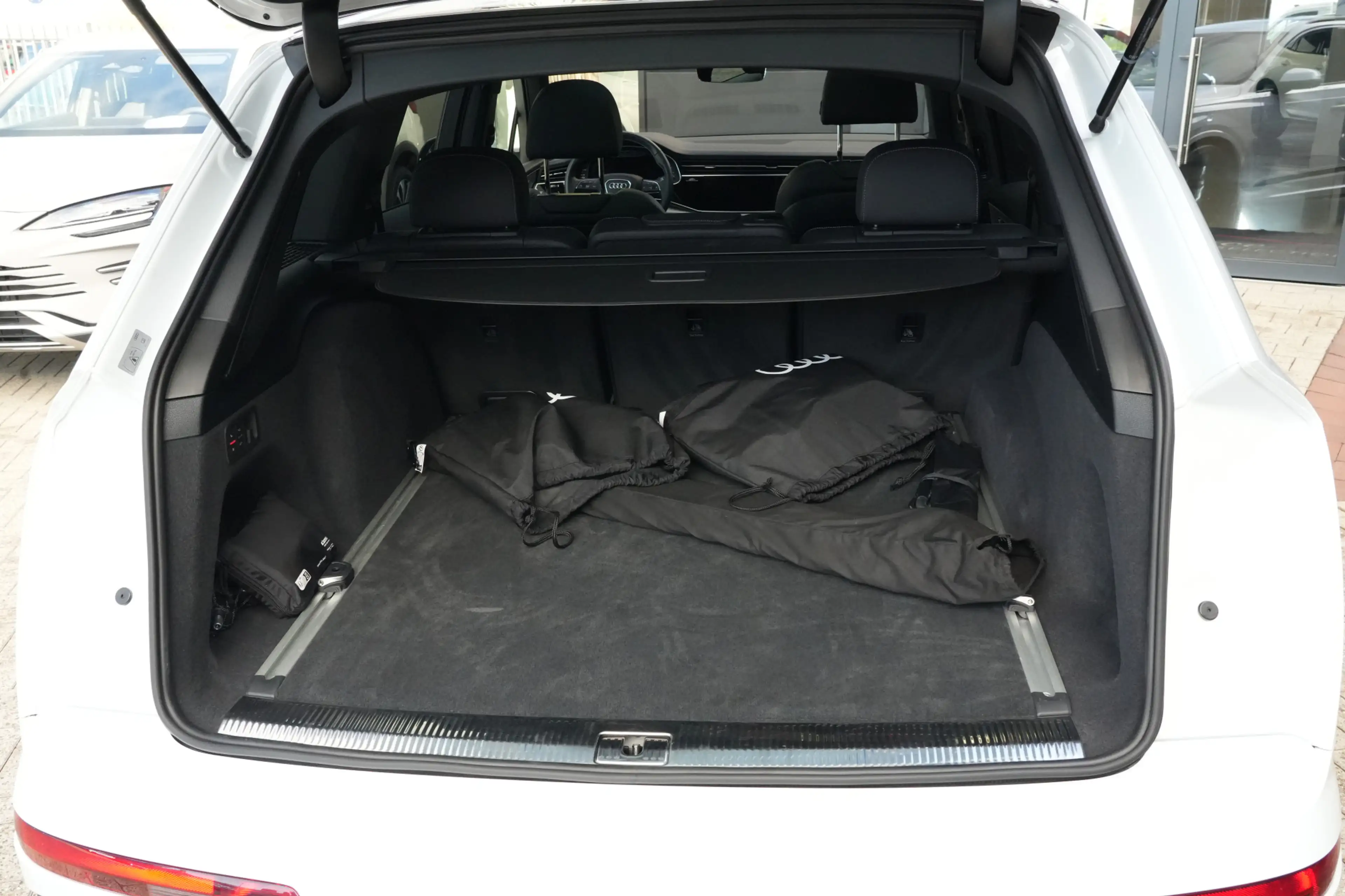 Audi Q7 55 TFSI e Quattro Pro Line S | 394pk | Pano | Trek — photo 32