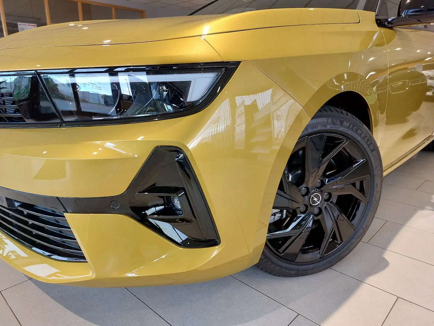 Opel Astra L Lim. 5t. GS Line+AUTOMATIK+LED+STANDHEIZ Gelb - 2