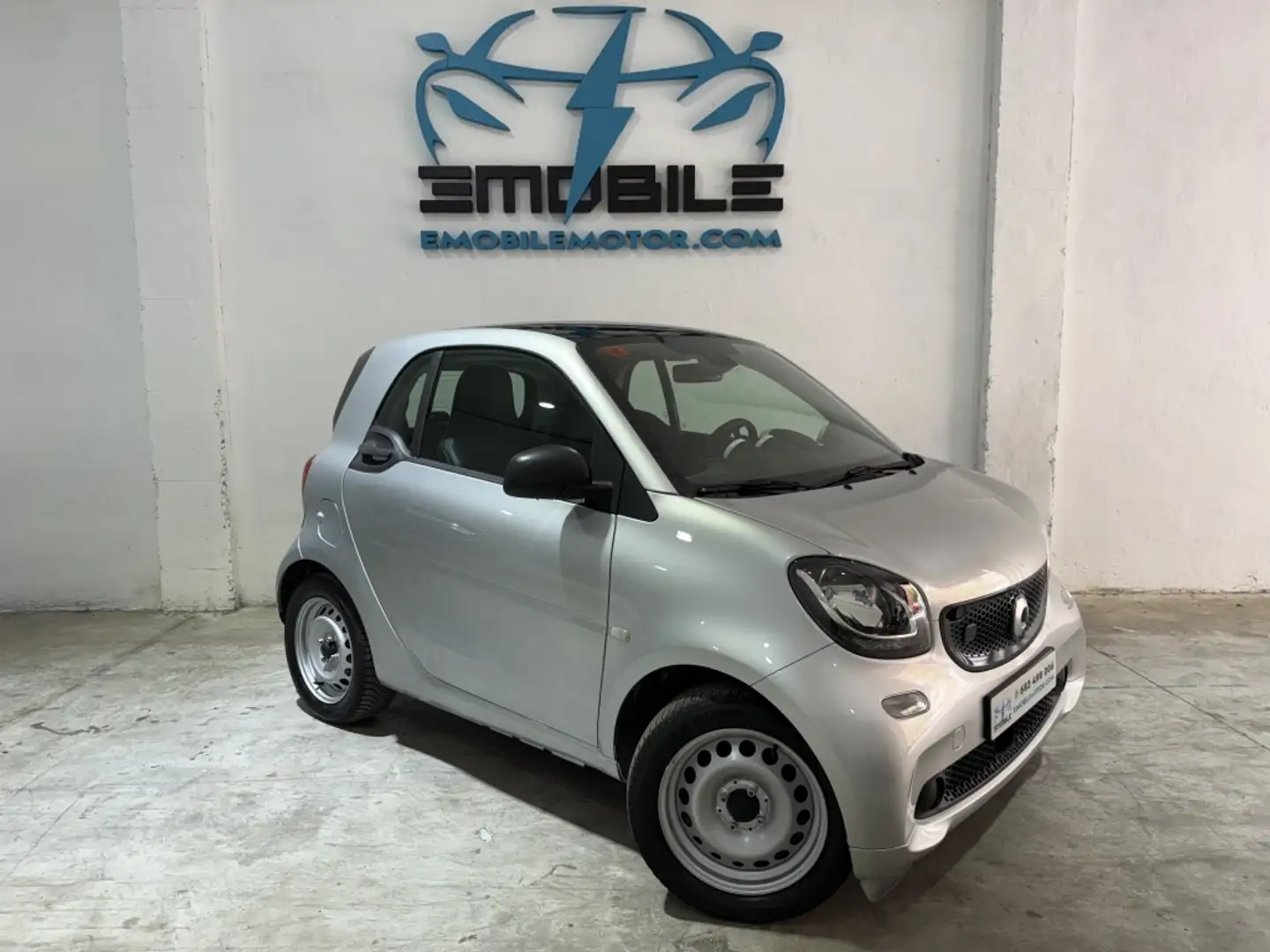 smart forTwo Coupé EQ Grigio - 1