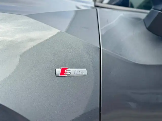 Audi Q2 view 4