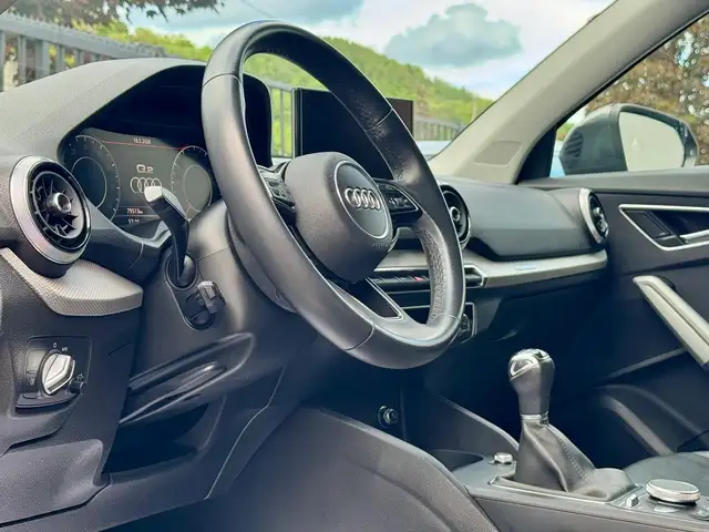 Audi Q2 view 8