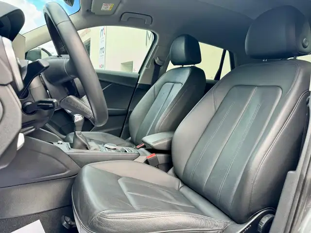 Audi Q2 view 13