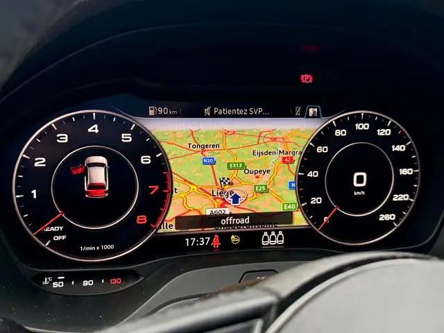 Audi Q2 view 10