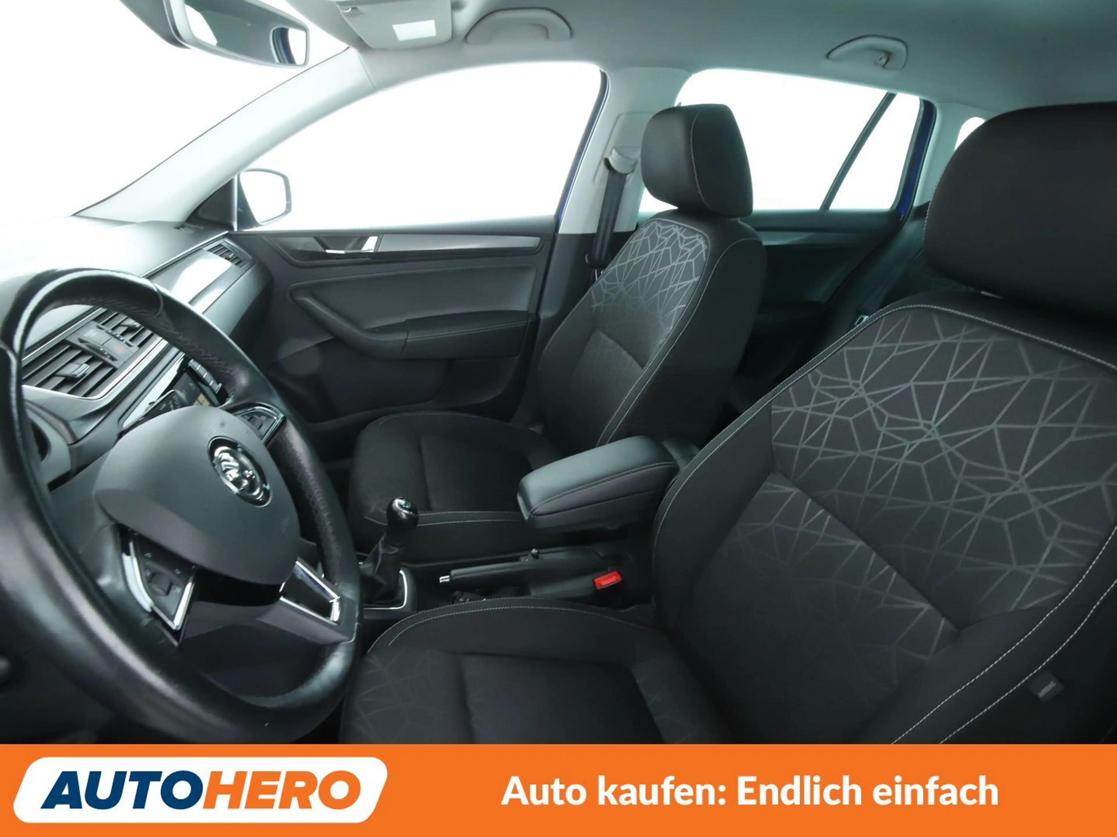 Skoda Rapid/Spaceback 1.0 TSI Clever*NAVI*TEMPO*PDC*SHZ* — photo 10