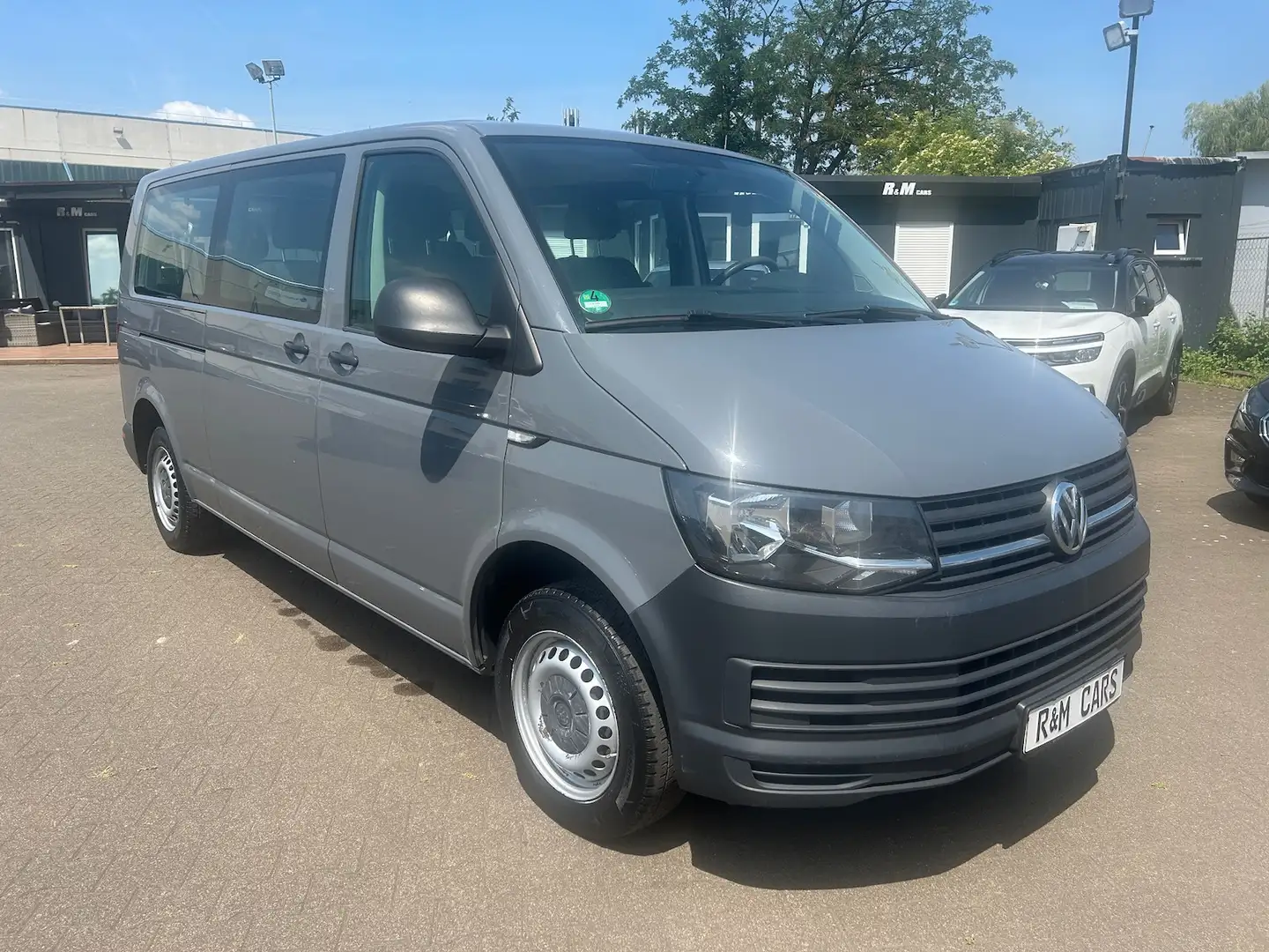 Volkswagen T6 Transporter 2.0 Tdi 150 PS 9 Sitzer TÜV LANG Grigio - 1