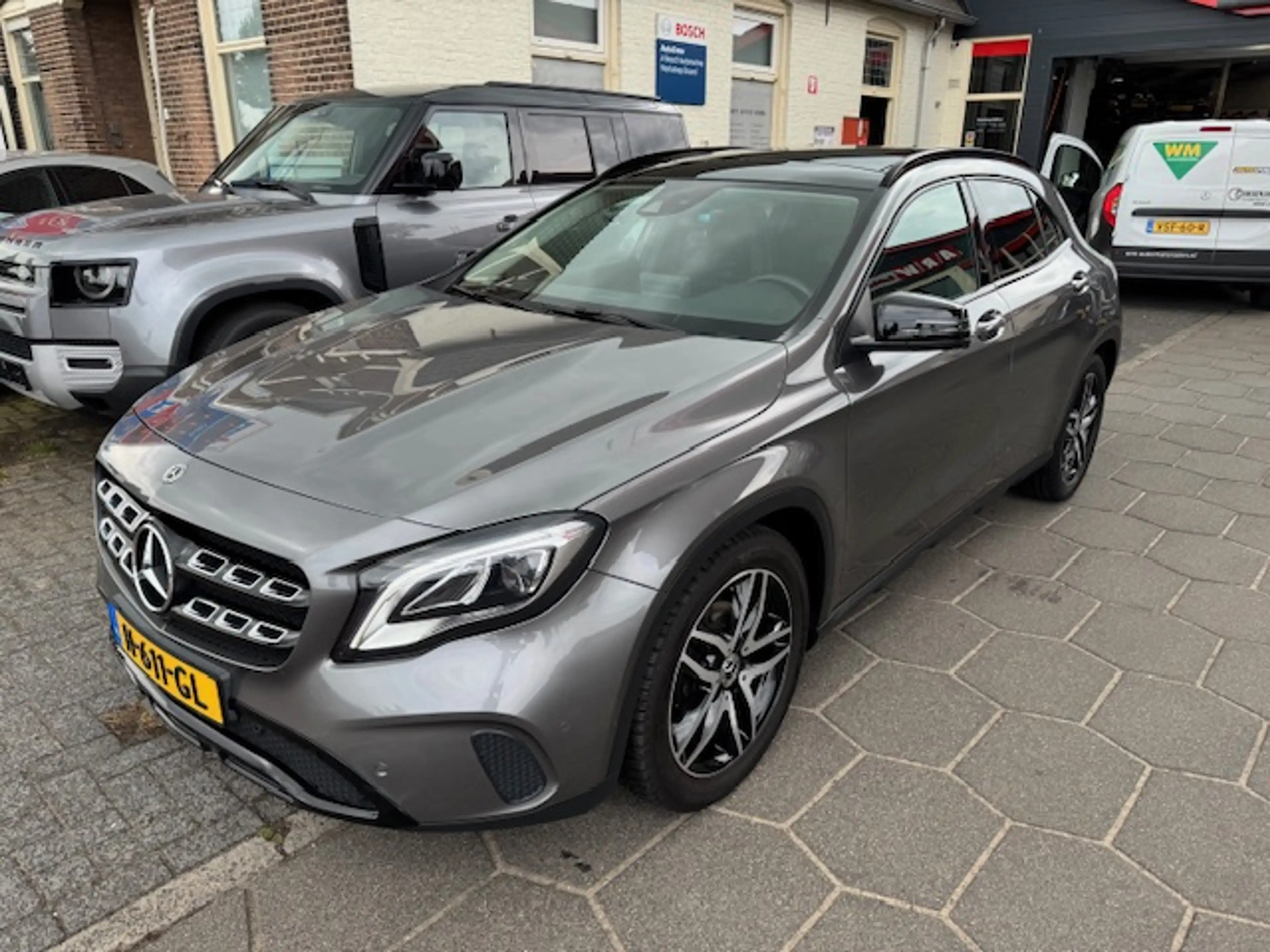 Mercedes-Benz GLA 200 156pk 7G-DCT Premium Plus — photo 2