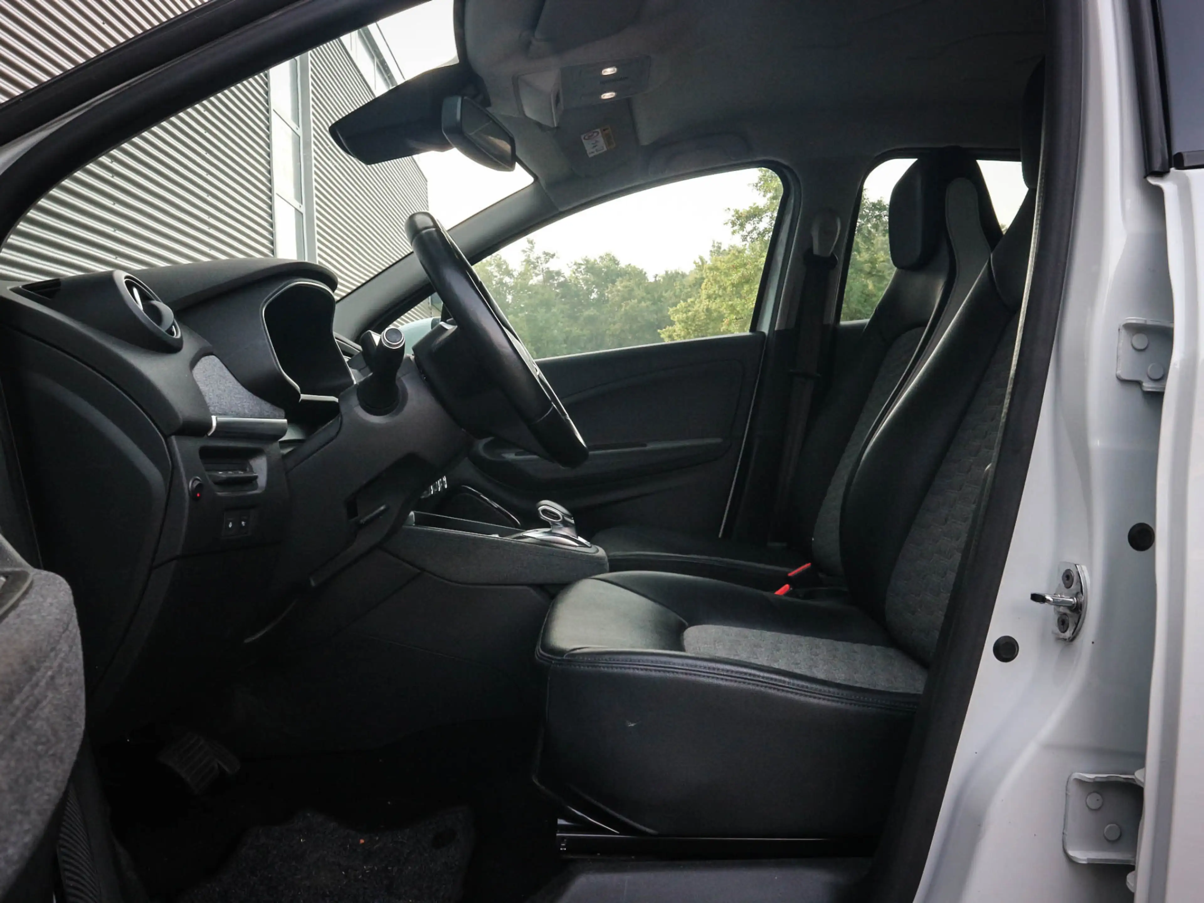 Renault ZOE R135 Intens 52 kWh Clima | Cruise | Navi | Led | S — photo 2
