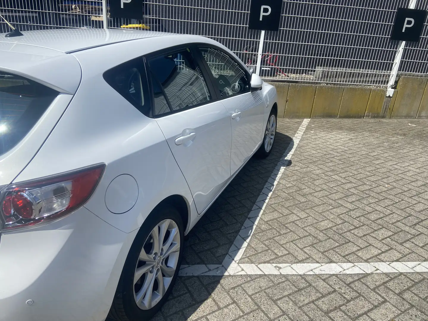 Mazda 3 1.6 MZR High-Line - 2