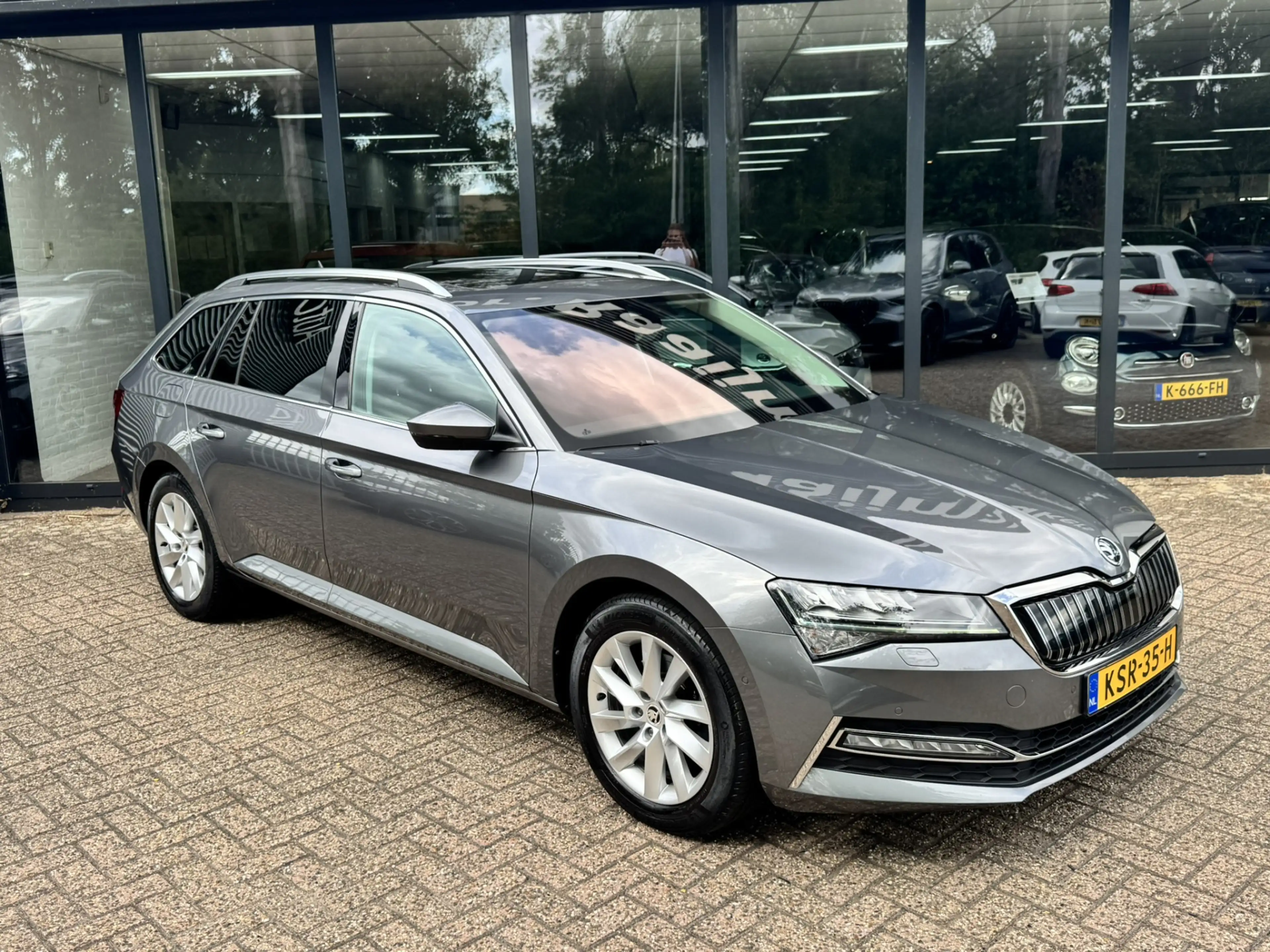 Skoda Superb Combi 1.4 TSI iV Business Edition Plus*Navigatie*P — photo 4