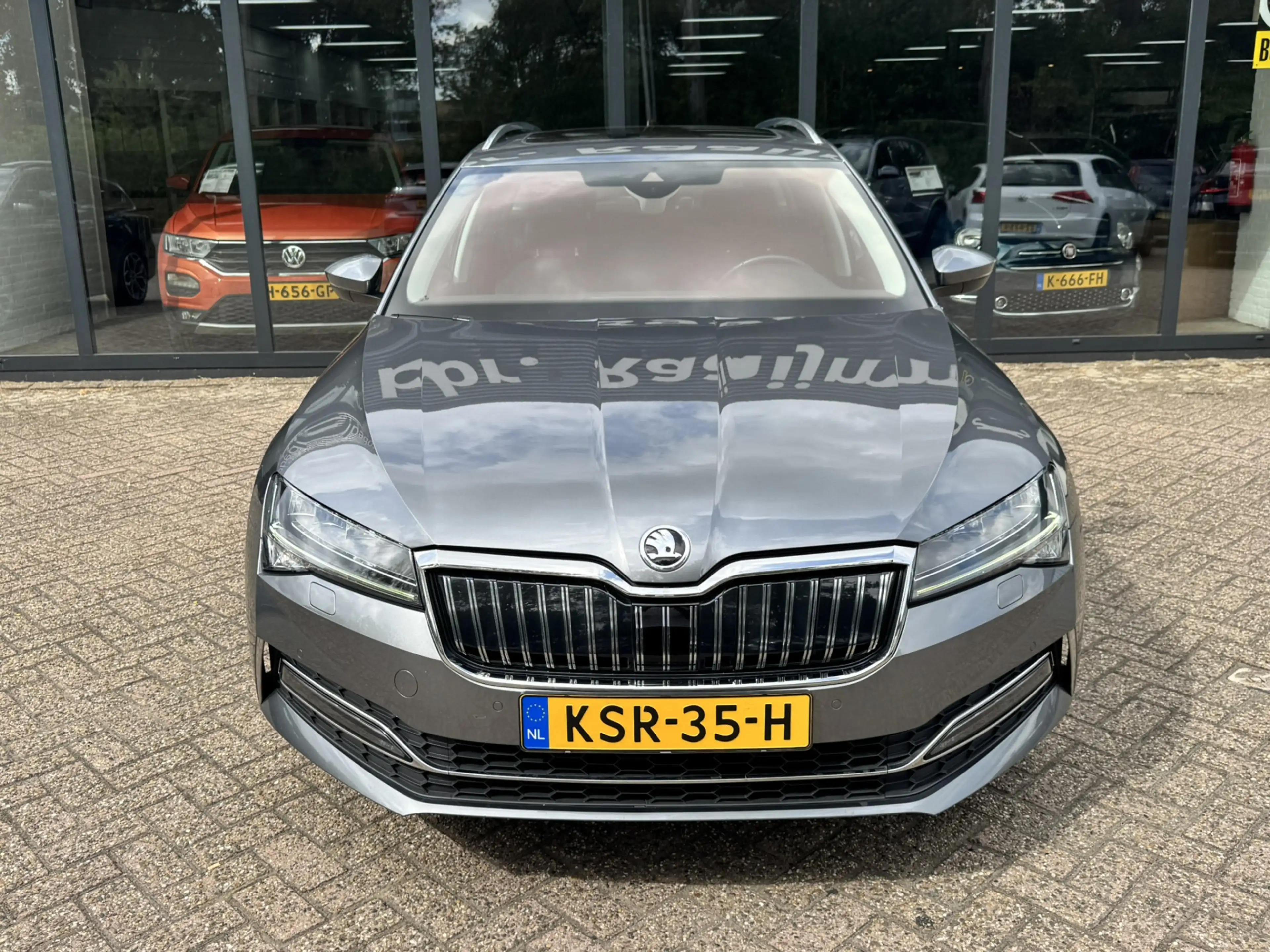 Skoda Superb Combi 1.4 TSI iV Business Edition Plus*Navigatie*P — photo 3