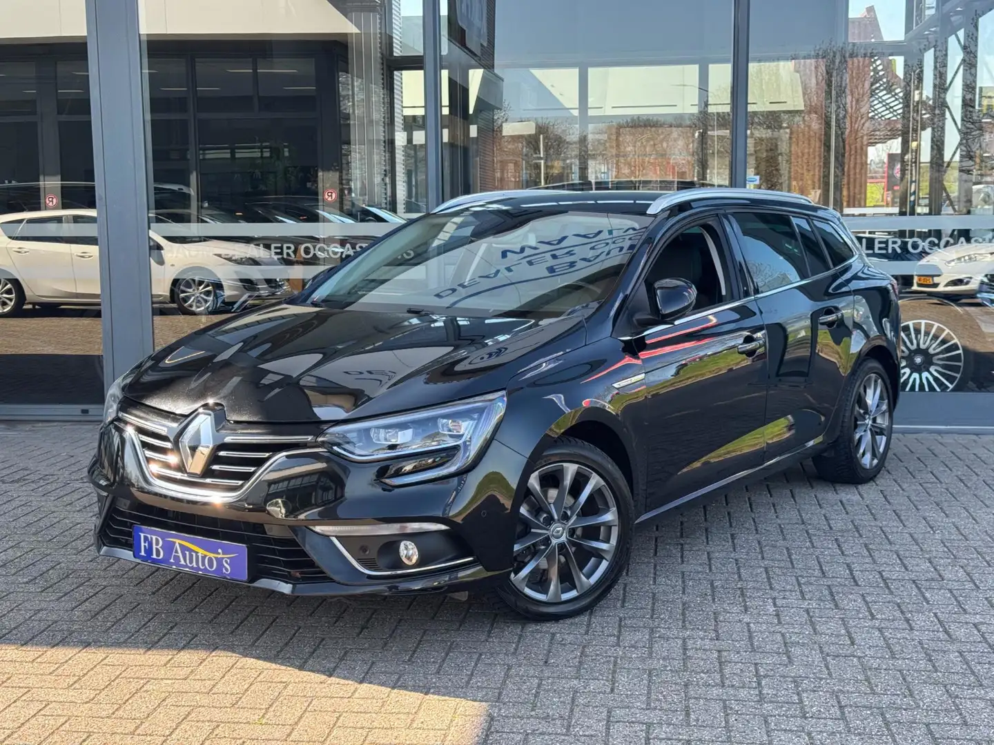 Renault Megane Estate 1.2 TCe Bose Airco Leer Lmv Cruise Camera Negro - 1