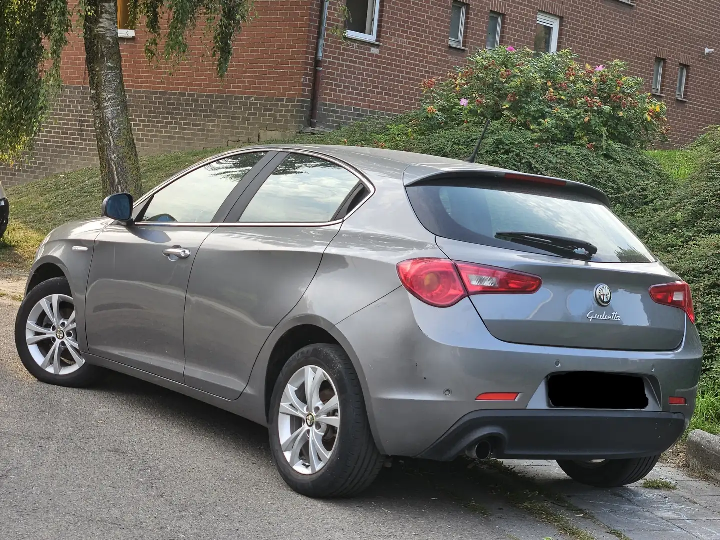 Alfa Romeo Giulietta 1.6 JTD M-Jet Start&Stop // carnet d'entretien // - 2