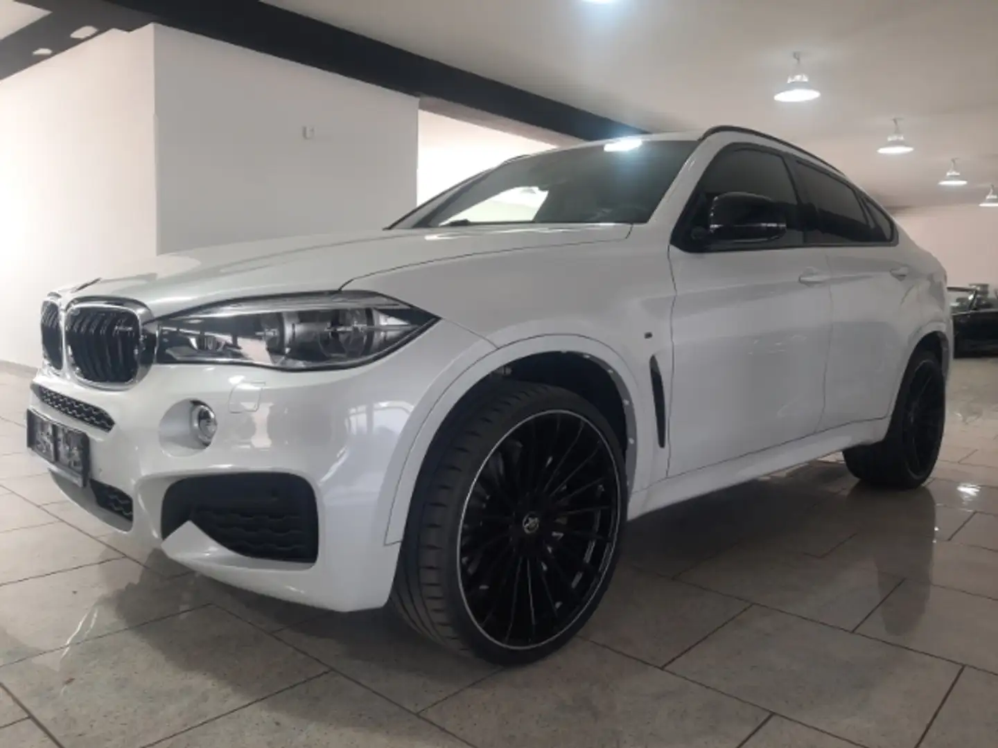 BMW X6 23 Zoll Allrad Sportpaket HUD AHK-klappbar AHK Nav Weiß - 2