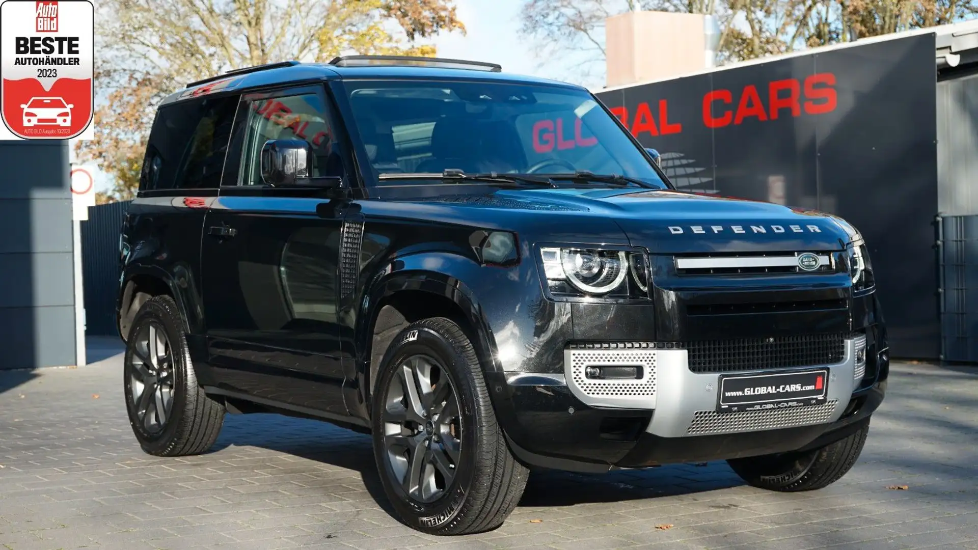 Land Rover Defender DEFENDER 90 D250 XS*PANO*AHK*AIR*OFFROAD Schwarz - 1