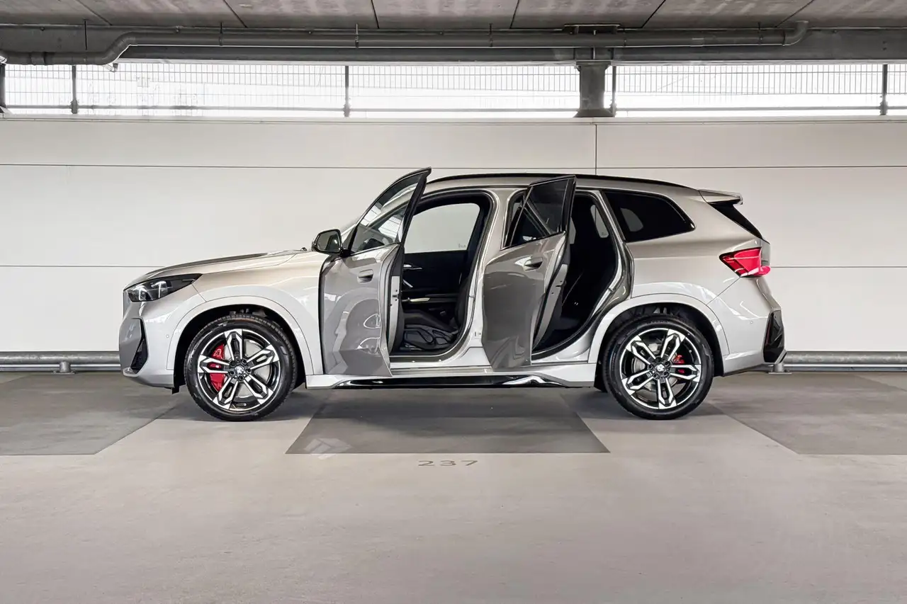 BMW iX1 2026
