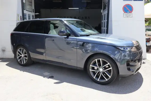 Land Rover Range Rover view 4