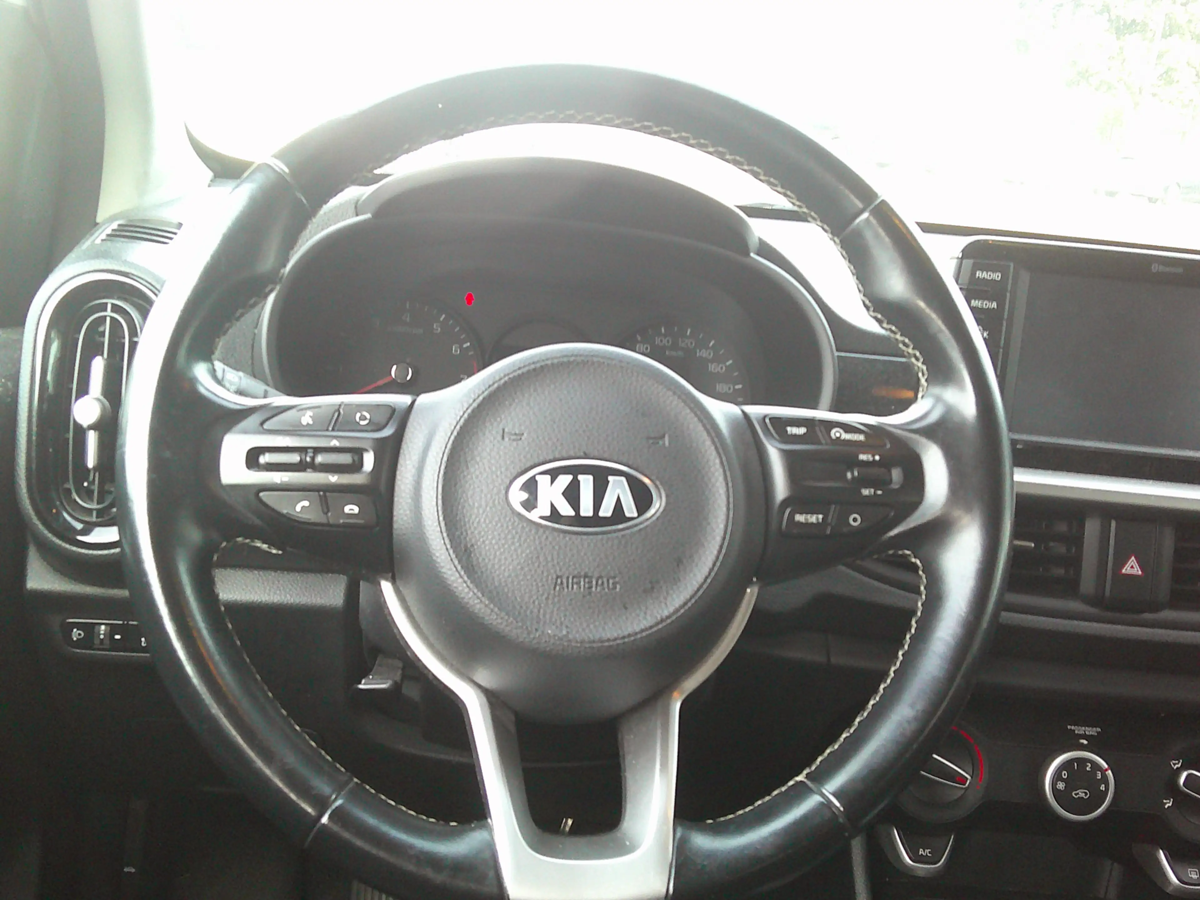 Kia Picanto 1.0 MPi DynamicLine Staat in Hardenberg — photo 11