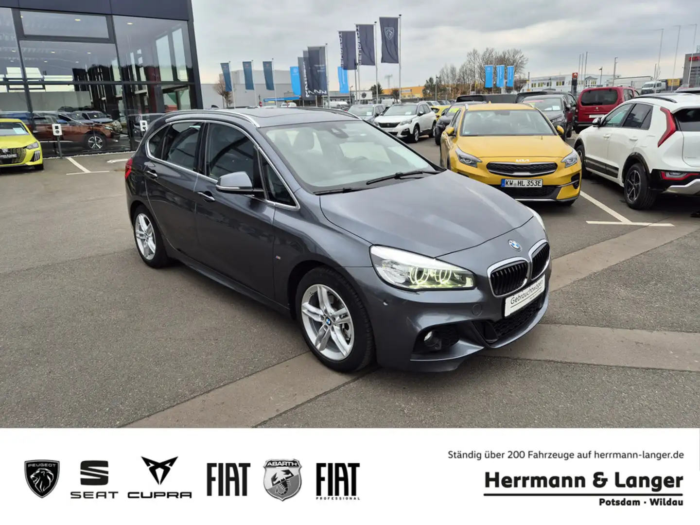 BMW 218 i M Sport Autom. Glasd. Hifi Grau - 1