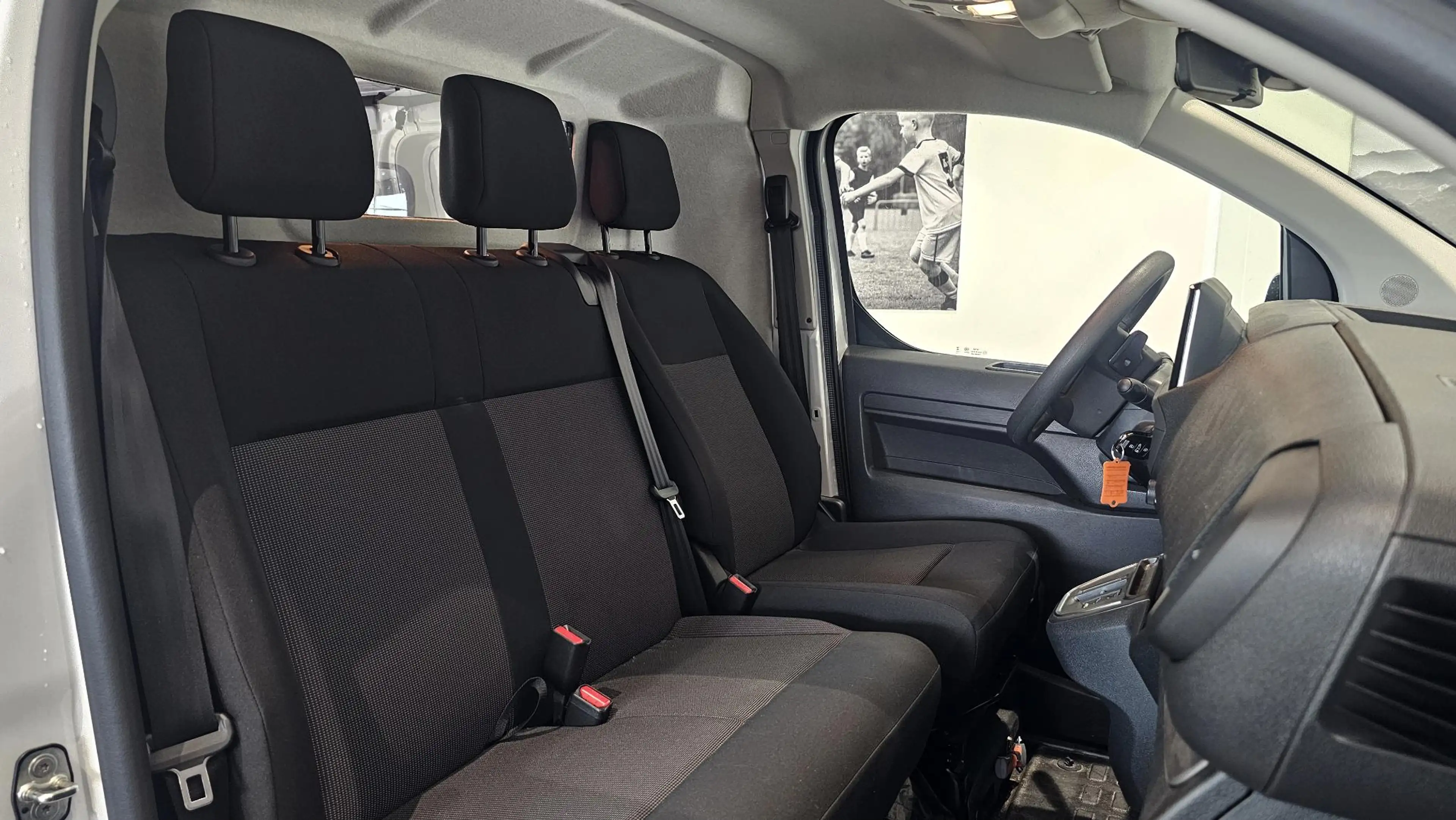 Peugeot e-Expert EV L2 75 kWh | Camera | Navigatie | Apple Carplay/ — photo 12
