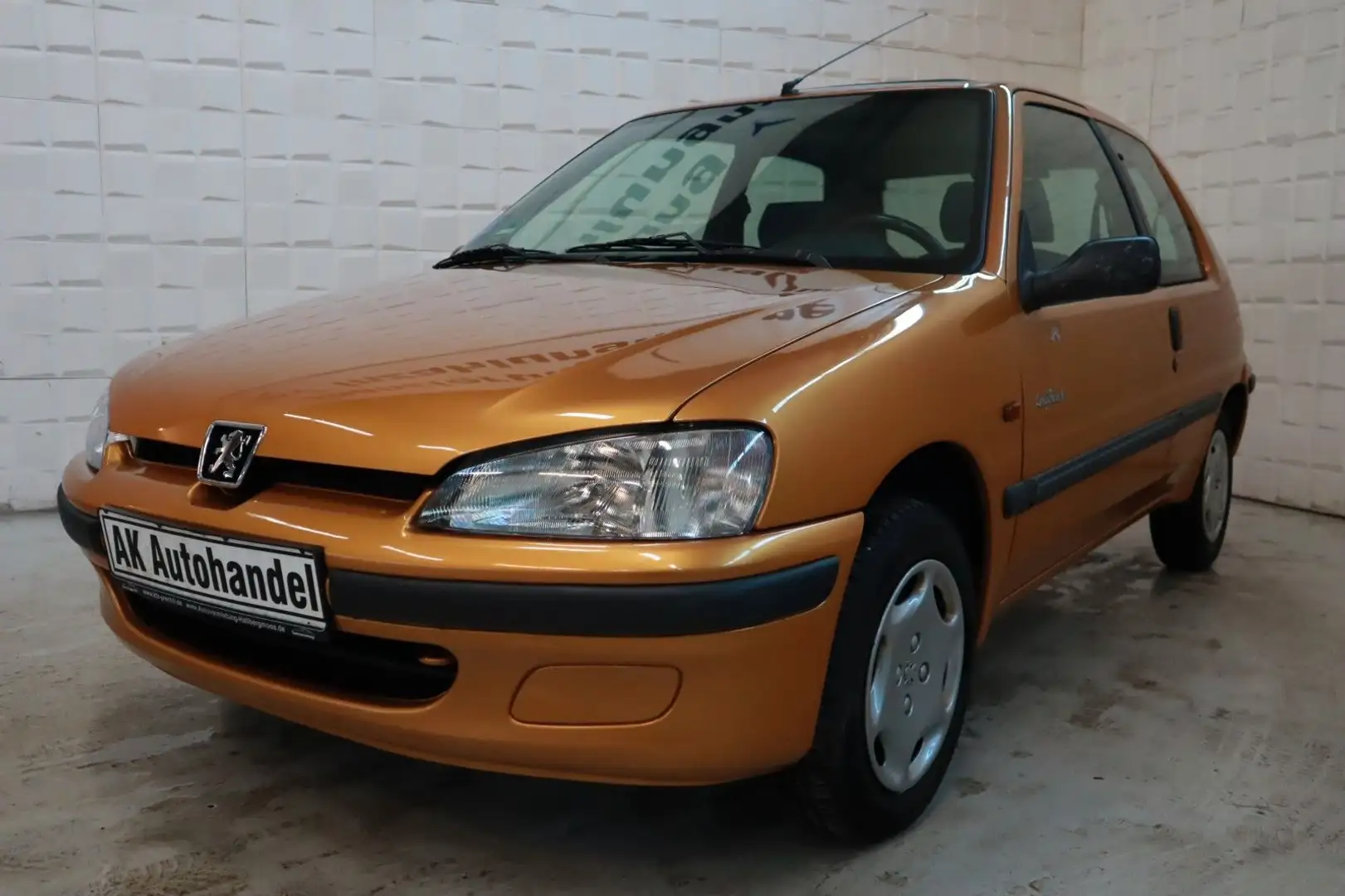 Peugeot 106 1.0 Special TUV Neu Arany - 1